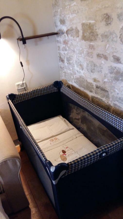 Locanda San Francesco Montecarotto Exteriör bild